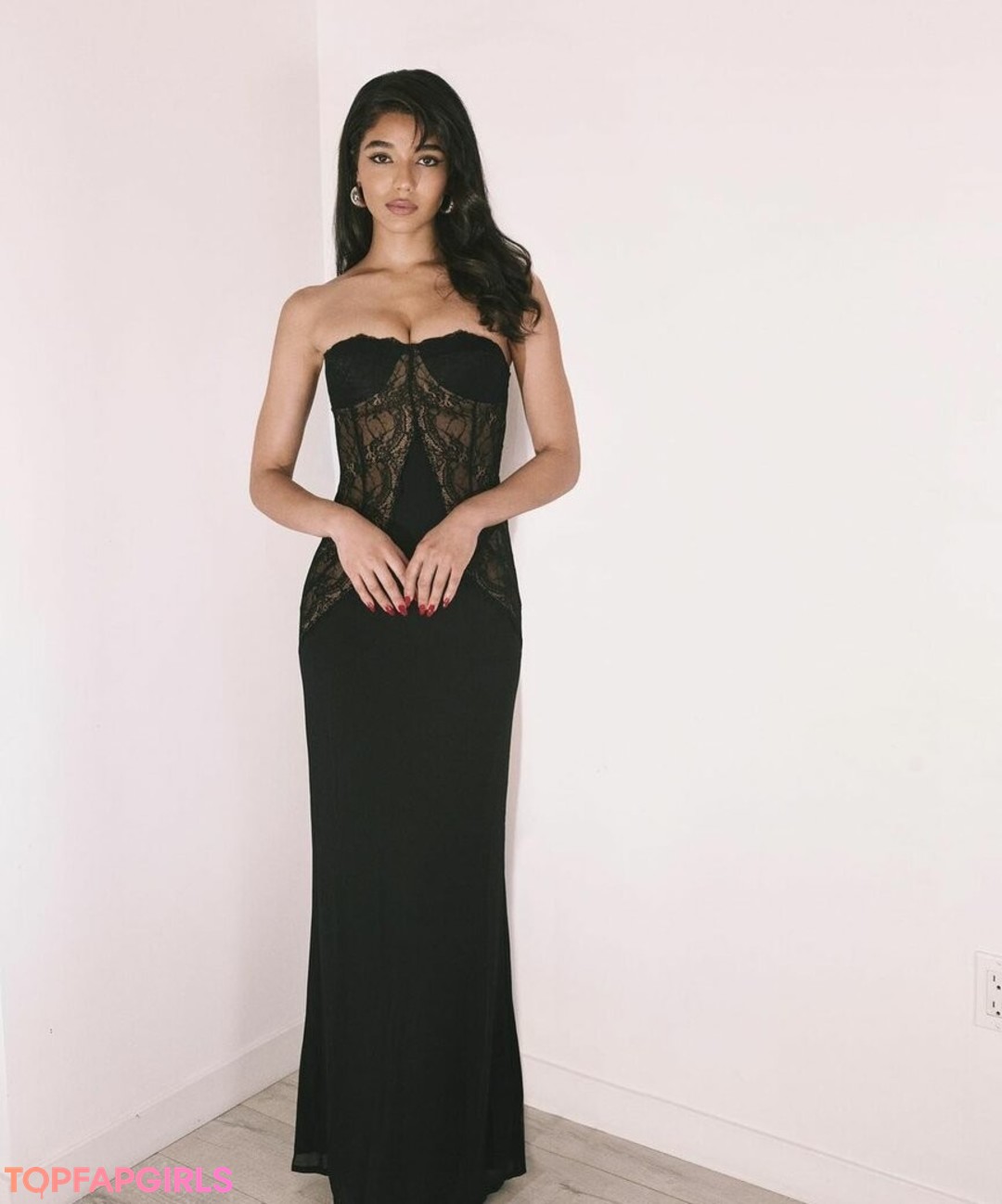 Foto desnuda filtrada de OnlyFans de Yovanna Ventura #287 Foto desnuda filtrada de OnlyFans de Yovanna Ventura #287