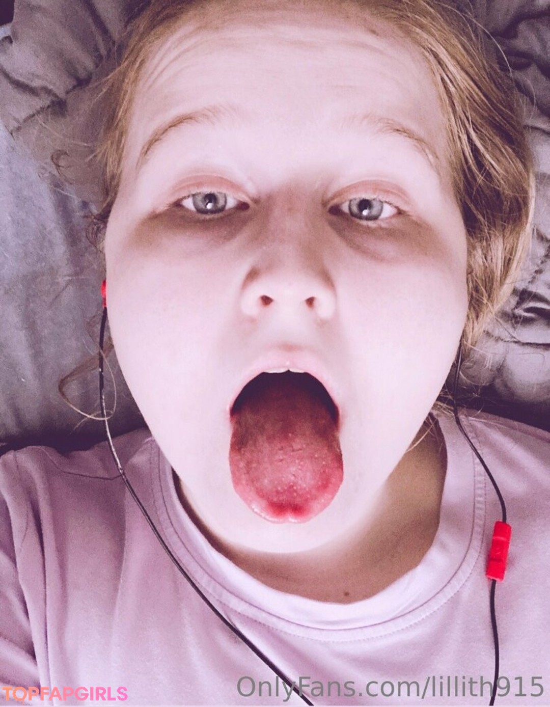 Foto desnuda filtrada de OnlyFans de Lillith915 #70 Foto desnuda filtrada de OnlyFans de Lillith915 #70