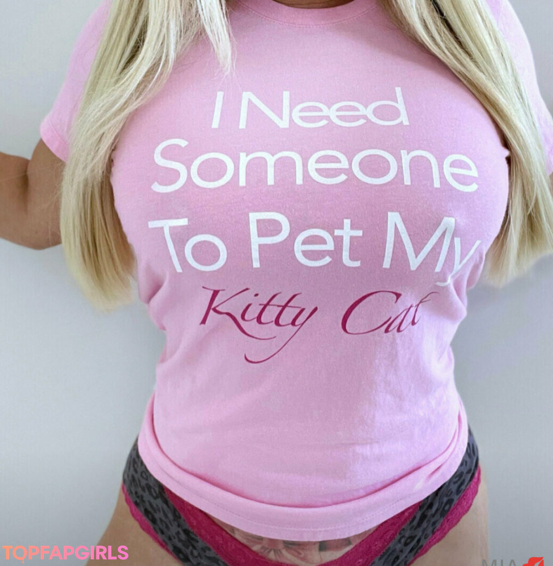 Foto desnuda filtrada de OnlyFans de Miamartin1 #211 Foto desnuda filtrada de OnlyFans de Miamartin1 #211