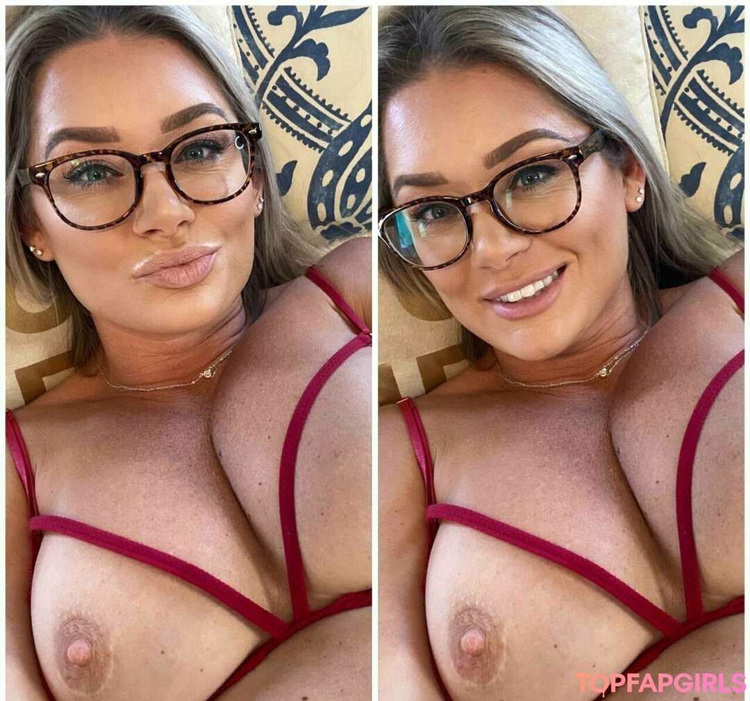 Foto desnuda filtrada de OnlyFans de Miamartin1 #861 Foto desnuda filtrada de OnlyFans de Miamartin1 #861