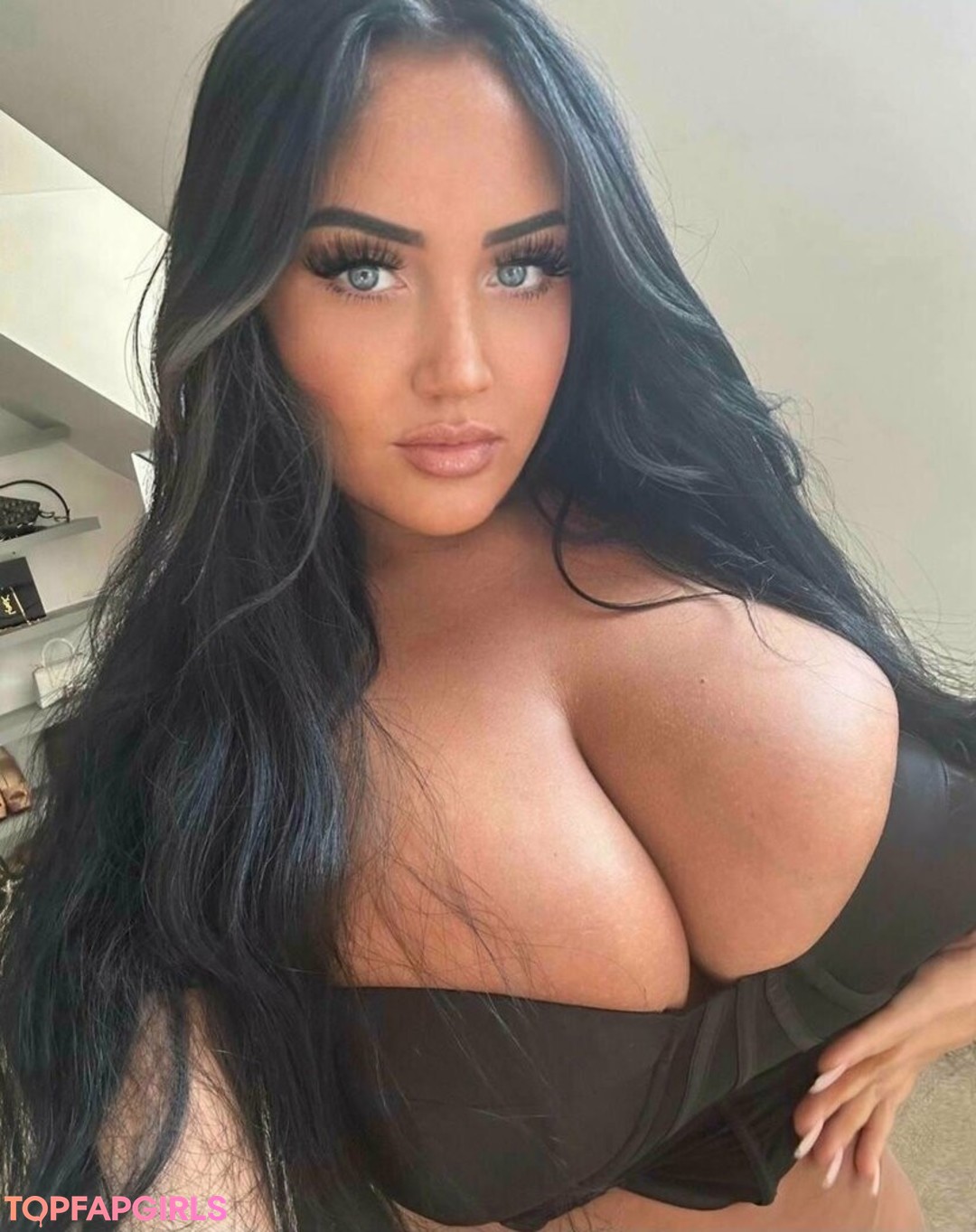 Foto desnuda filtrada de OnlyFans de Brunettebabiii #31 Foto desnuda filtrada de OnlyFans de Brunettebabiii #31