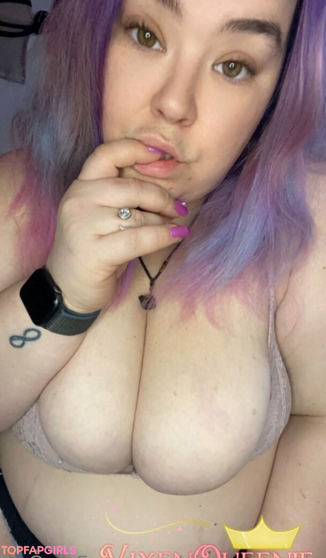 Foto desnuda filtrada de OnlyFans de Vixenqueenie #64 Foto desnuda filtrada de OnlyFans de Vixenqueenie #64
