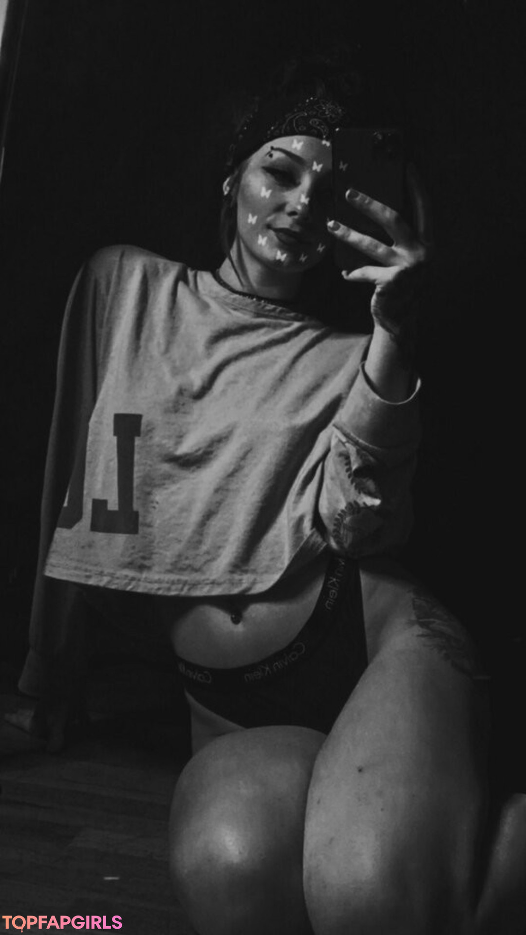 Foto desnuda filtrada de OnlyFans de Freecheechchronic #21 Foto desnuda filtrada de OnlyFans de Freecheechchronic #21