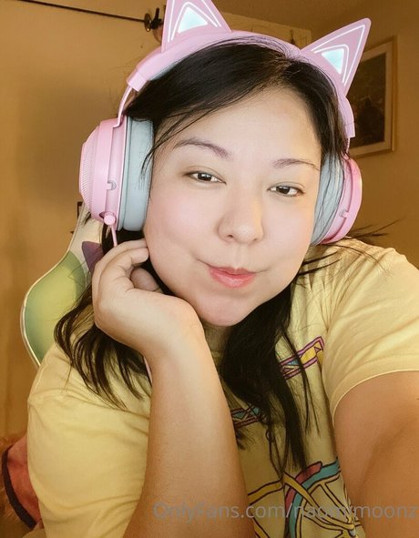 Naomimoonz