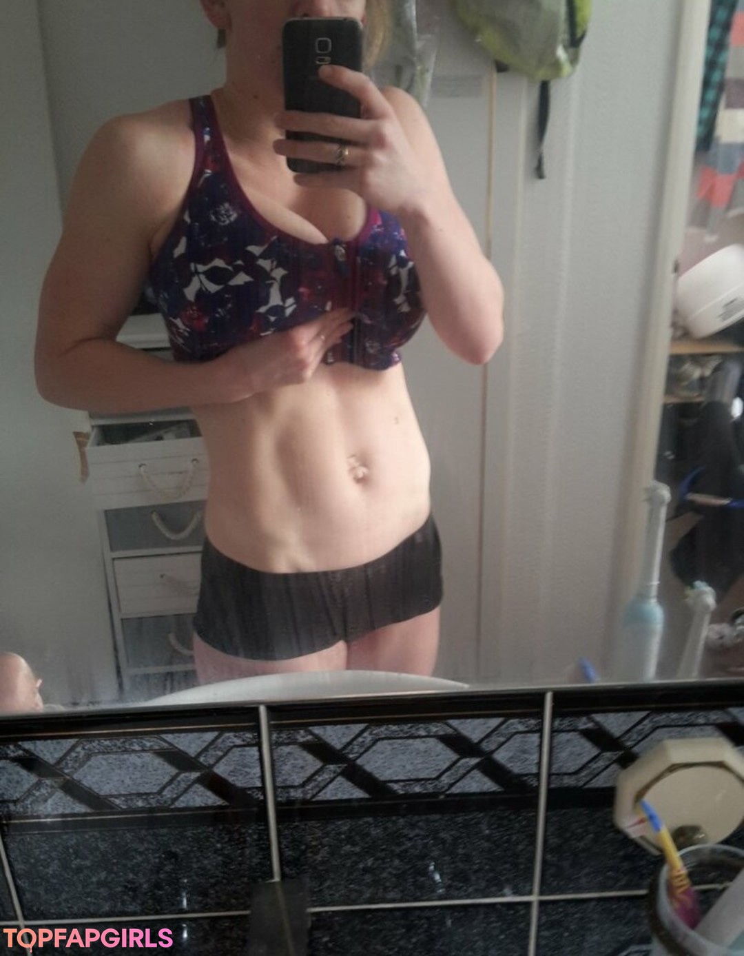Foto desnuda filtrada de OnlyFans de Katy Yardley #122 Foto desnuda filtrada de OnlyFans de Katy Yardley #122
