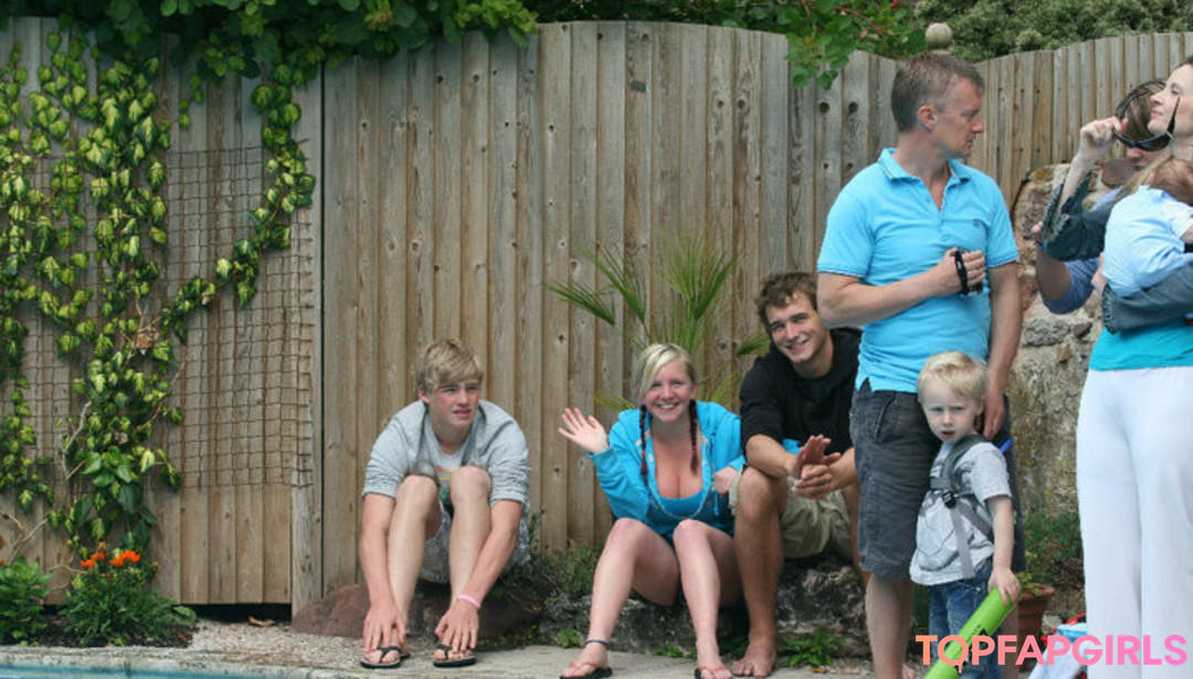 Foto desnuda filtrada de OnlyFans de Katy Yardley #53 Foto desnuda filtrada de OnlyFans de Katy Yardley #53