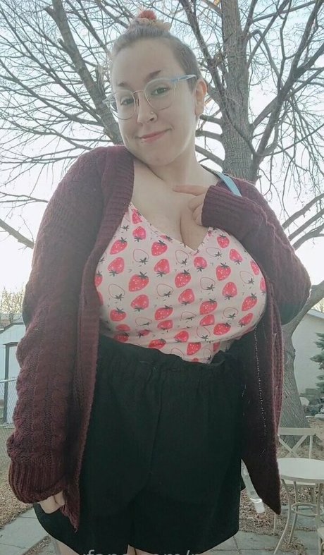 Peachynekofree