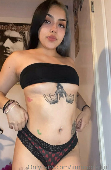 Foto desnuda filtrada de OnlyFans de Iimpropergirl