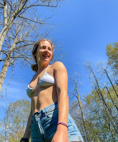Foto desnuda filtrada de OnlyFans de Emilythankyounext