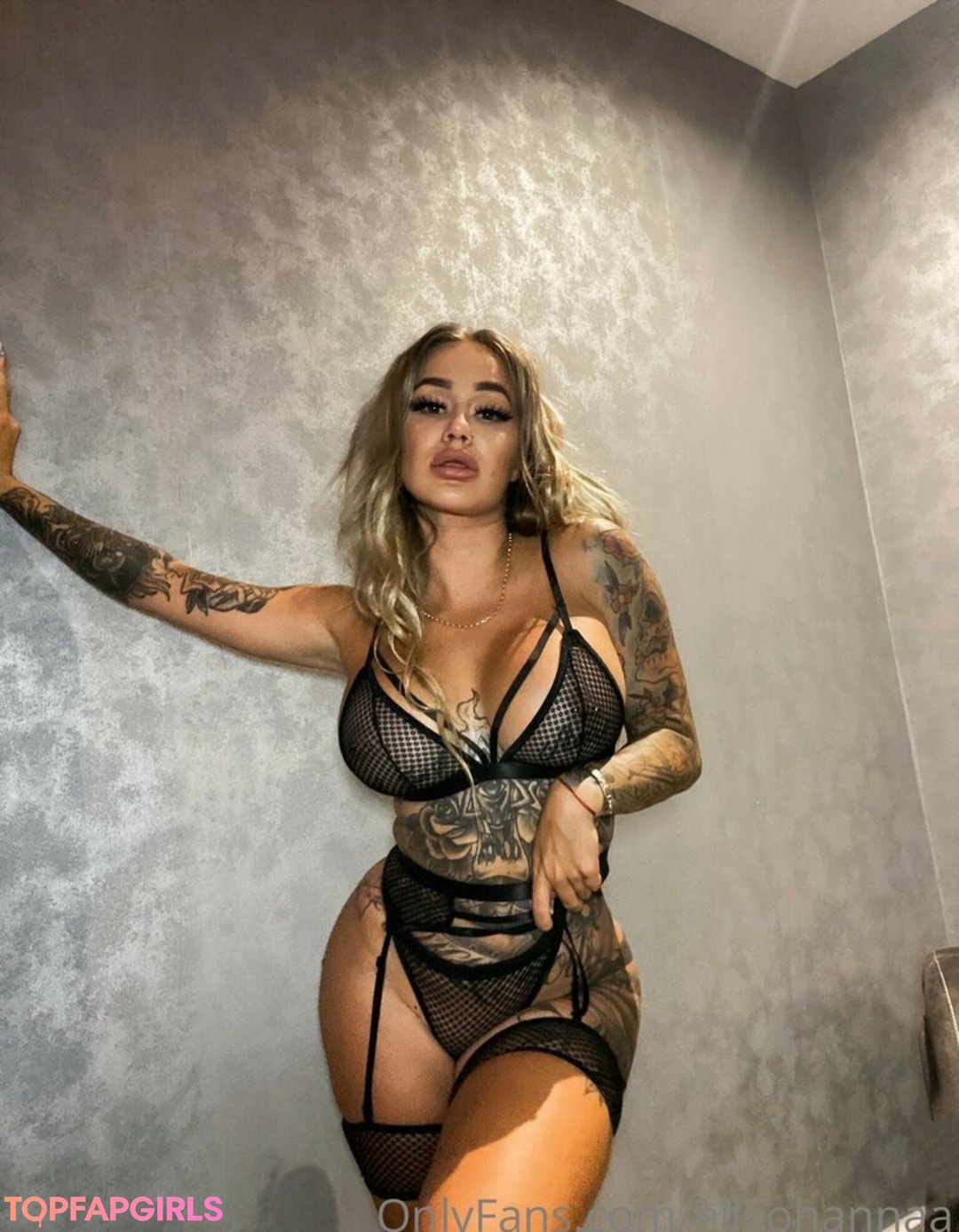 Foto desnuda filtrada de OnlyFans de Ellijohannaa #2 Foto desnuda filtrada de OnlyFans de Ellijohannaa #2