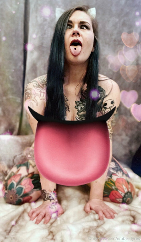 Foto desnuda filtrada de OnlyFans de Emberfyres