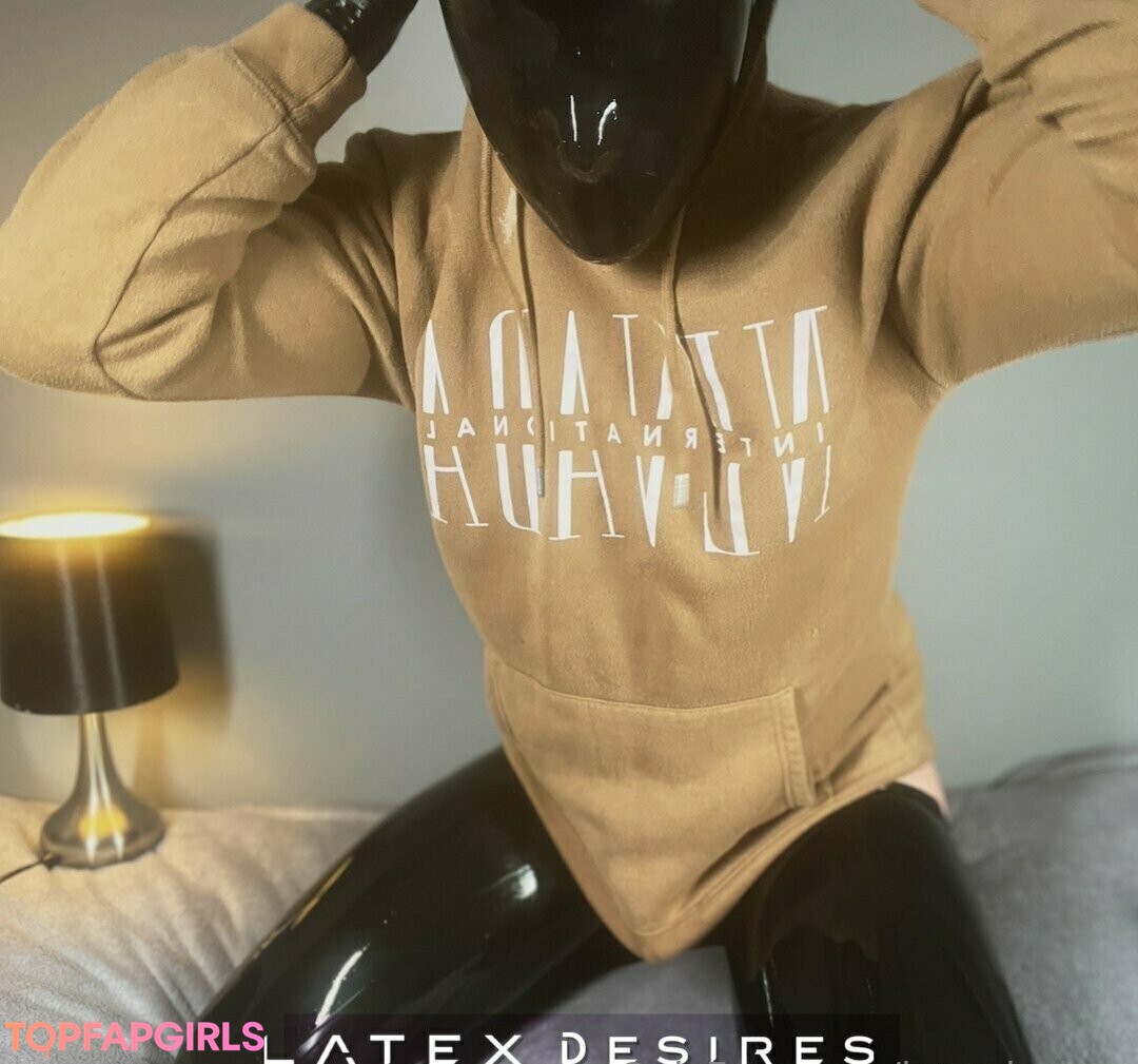 Foto desnuda filtrada de OnlyFans de Latexdesires #110 Foto desnuda filtrada de OnlyFans de Latexdesires #110