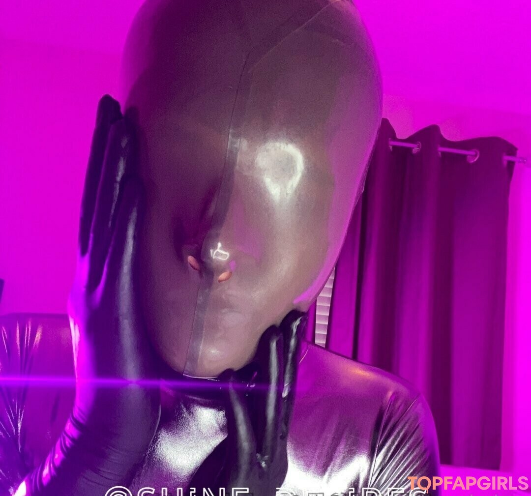 Foto desnuda filtrada de OnlyFans de Latexdesires #293 Foto desnuda filtrada de OnlyFans de Latexdesires #293