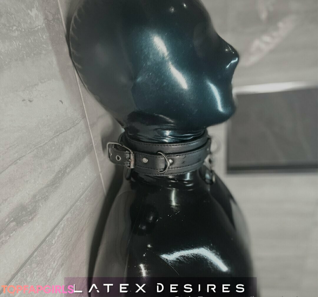 Foto desnuda filtrada de OnlyFans de Latexdesires #66 Foto desnuda filtrada de OnlyFans de Latexdesires #66