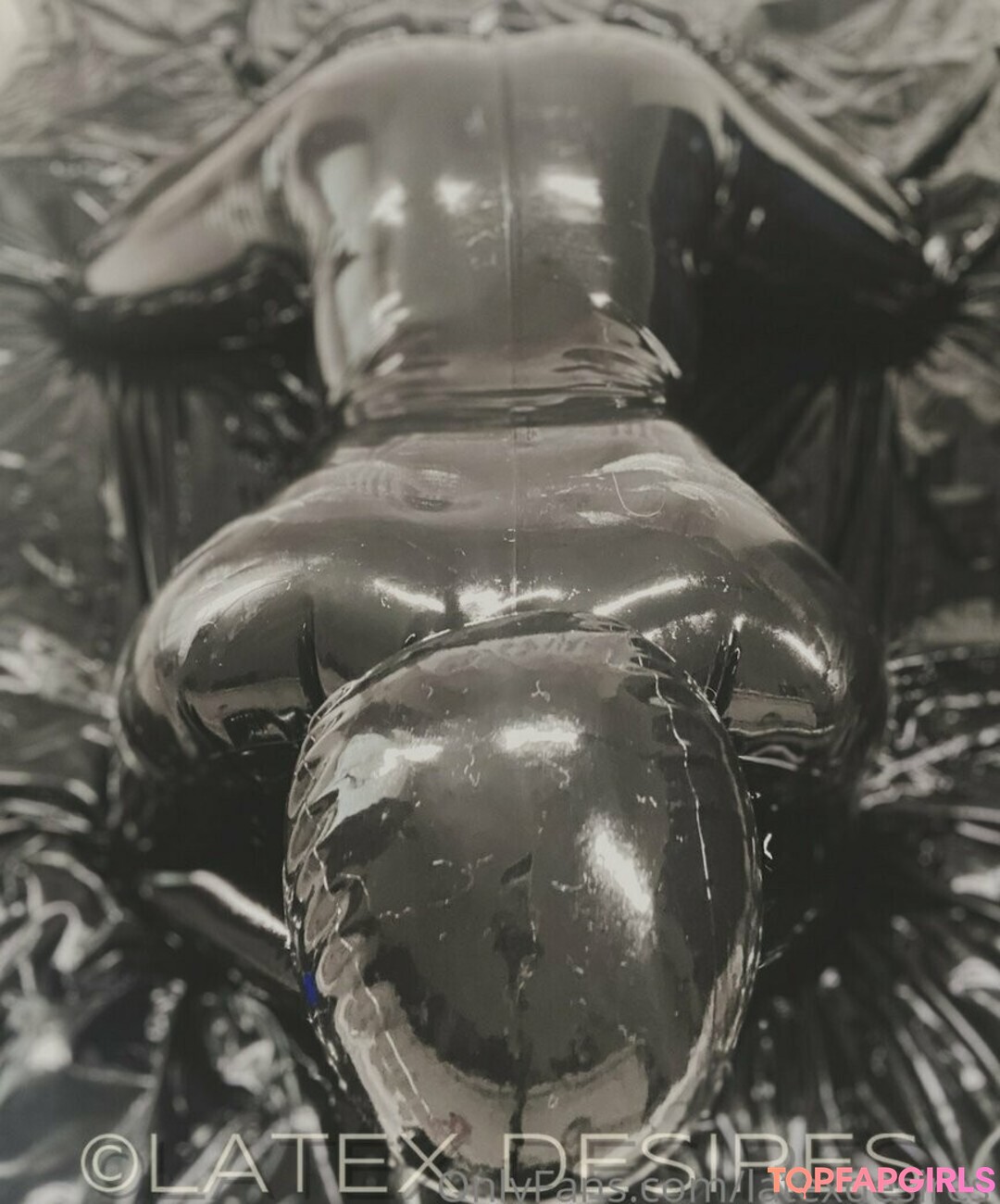 Foto desnuda filtrada de OnlyFans de Latexdesires #91 Foto desnuda filtrada de OnlyFans de Latexdesires #91