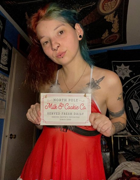 Foto desnuda filtrada de OnlyFans de Abandonedghost