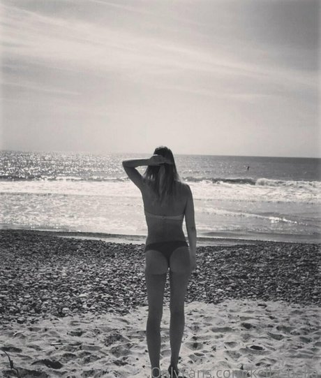Foto desnuda filtrada de OnlyFans de Kellabella