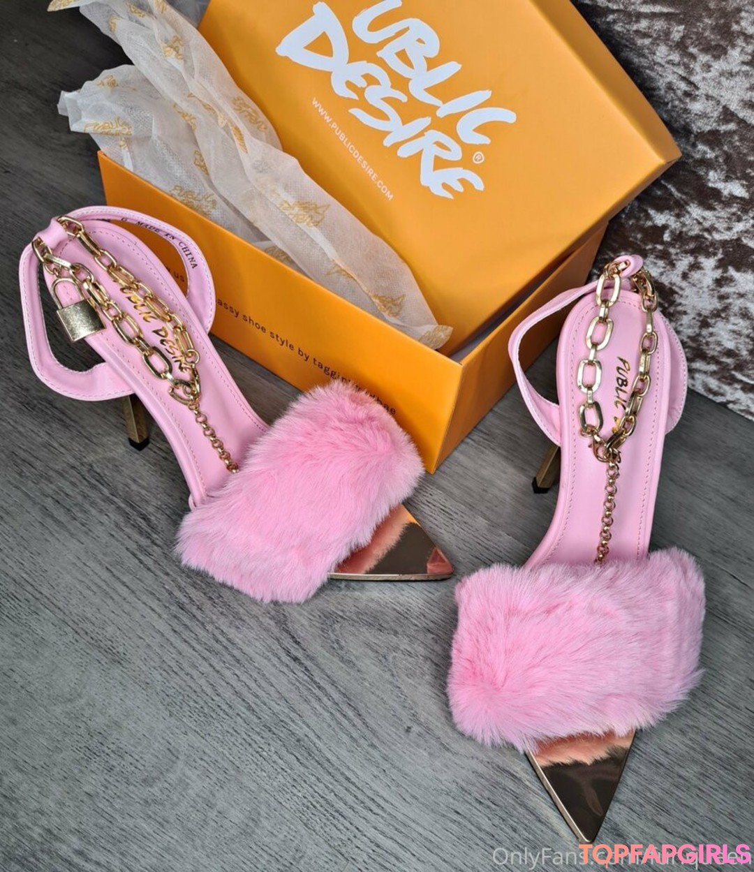 Foto desnuda filtrada de OnlyFans de Furprincess #10 Foto desnuda filtrada de OnlyFans de Furprincess #10