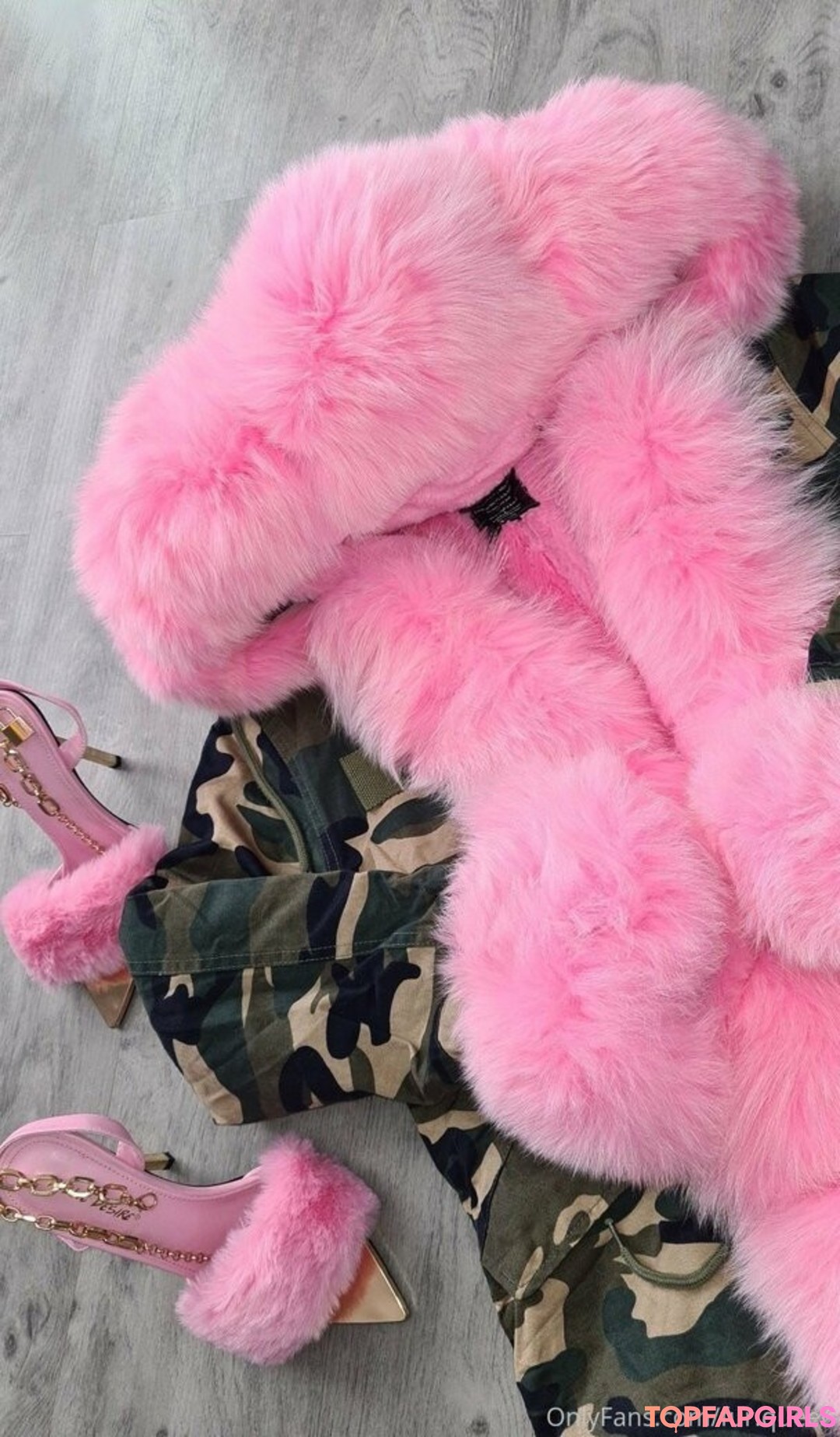 Foto desnuda filtrada de OnlyFans de Furprincess #11 Foto desnuda filtrada de OnlyFans de Furprincess #11