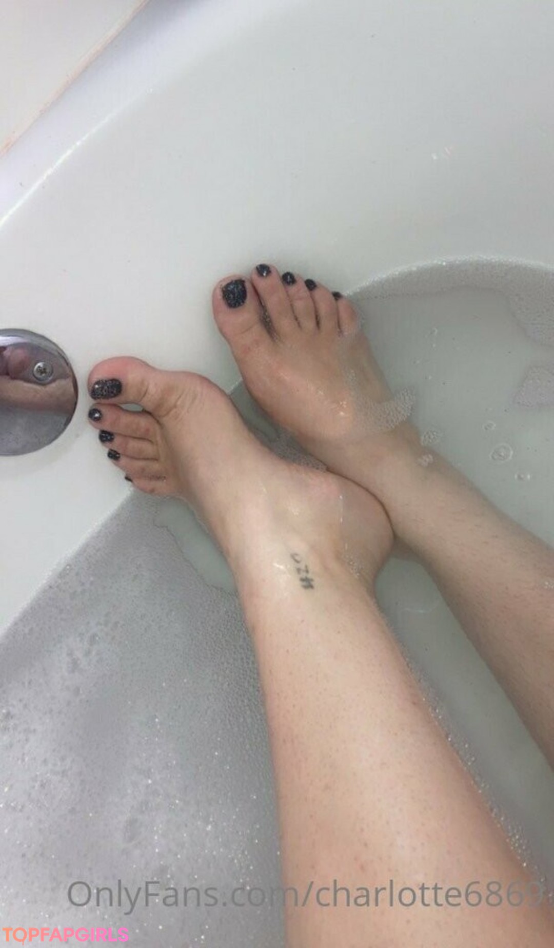 Foto desnuda filtrada de OnlyFans de Charlotte6869 #130 Foto desnuda filtrada de OnlyFans de Charlotte6869 #130