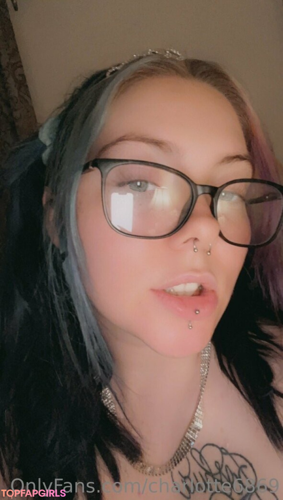 Foto desnuda filtrada de OnlyFans de Charlotte6869 #281 Foto desnuda filtrada de OnlyFans de Charlotte6869 #281