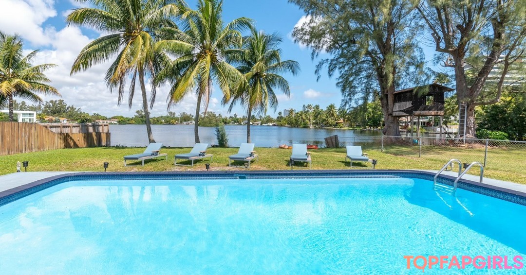 Foto desnuda filtrada de OnlyFans de Gabrielle Logan #113 Foto desnuda filtrada de OnlyFans de Gabrielle Logan #113