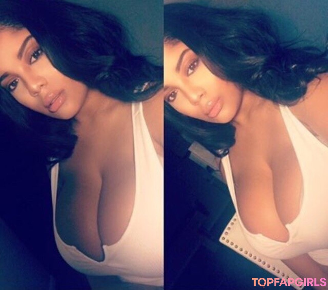 Foto desnuda filtrada de OnlyFans de Gabrielle Logan #152 Foto desnuda filtrada de OnlyFans de Gabrielle Logan #152