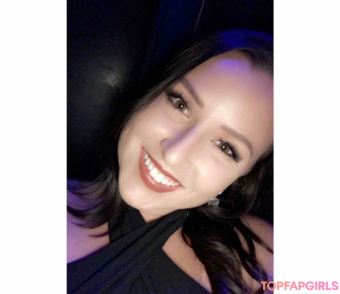 Foto desnuda filtrada de OnlyFans de Lizzy Maguire #117 Foto desnuda filtrada de OnlyFans de Lizzy Maguire #117