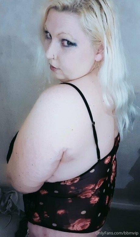 Foto desnuda filtrada de OnlyFans de Mistressmel1