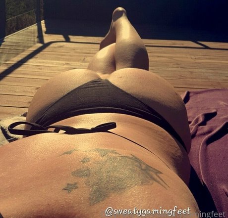 Foto desnuda filtrada de OnlyFans de Sweatygamingfeet