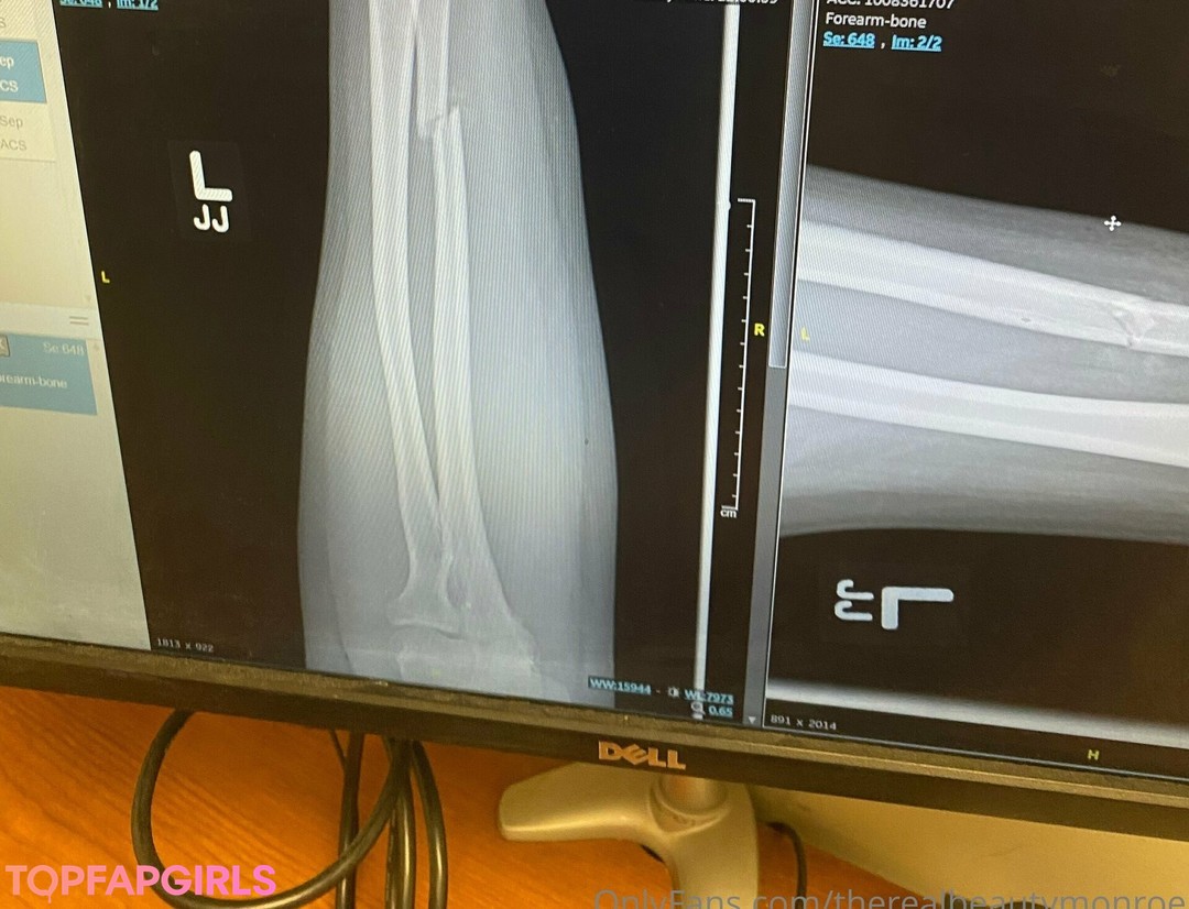 Foto desnuda filtrada de OnlyFans de Therealbeautymonroe #100 Foto desnuda filtrada de OnlyFans de Therealbeautymonroe #100