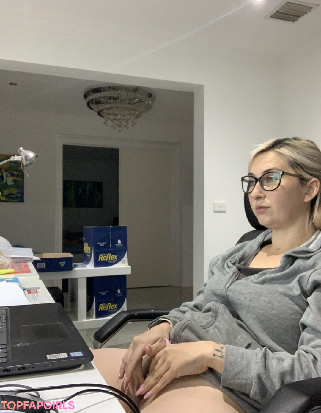 Foto desnuda filtrada de OnlyFans de Homealonemum #189 Foto desnuda filtrada de OnlyFans de Homealonemum #189