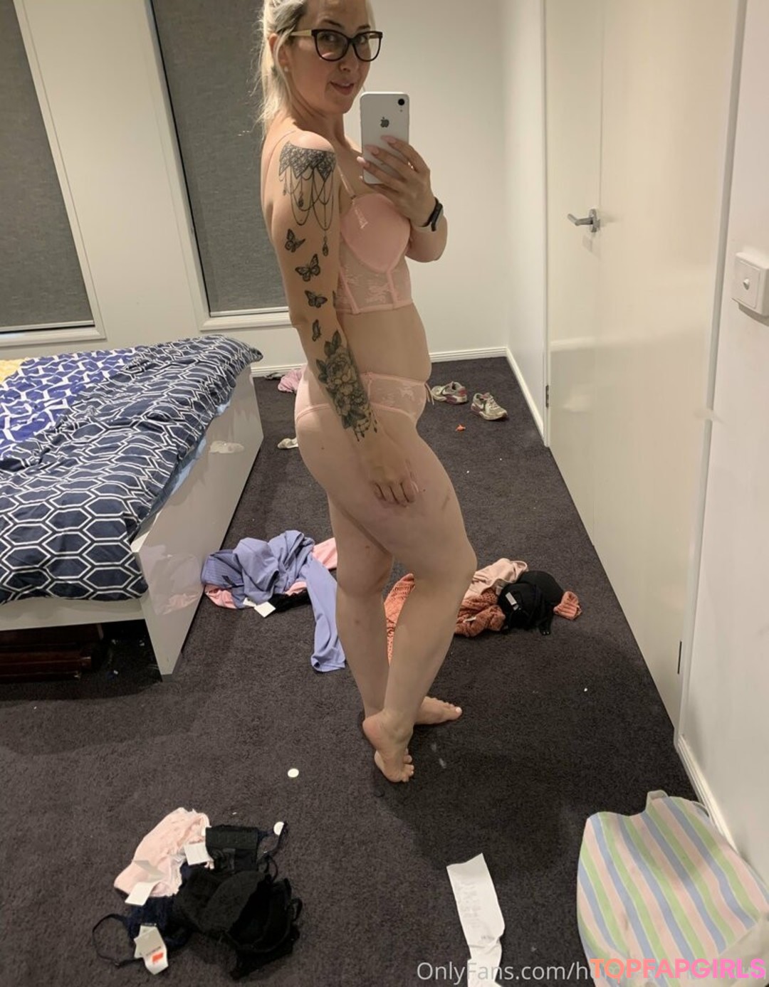 Foto desnuda filtrada de OnlyFans de Homealonemum #212 Foto desnuda filtrada de OnlyFans de Homealonemum #212
