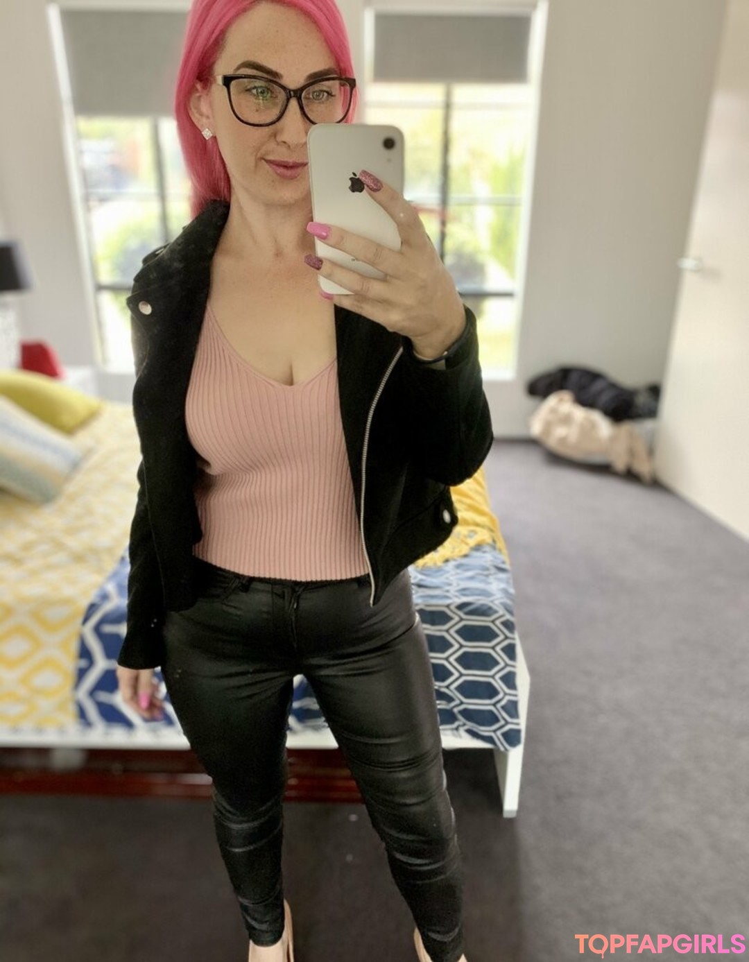 Foto desnuda filtrada de OnlyFans de Homealonemum #85 Foto desnuda filtrada de OnlyFans de Homealonemum #85