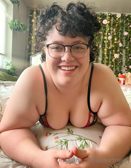 Foto desnuda filtrada de OnlyFans de Transguyjake