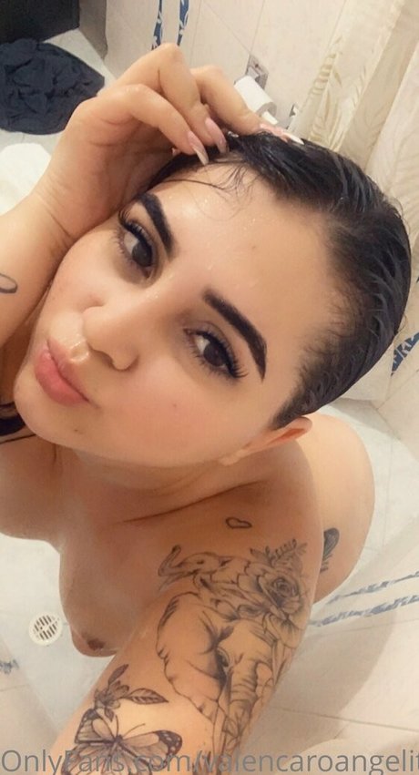 Foto desnuda filtrada de OnlyFans de Valencaroangelita