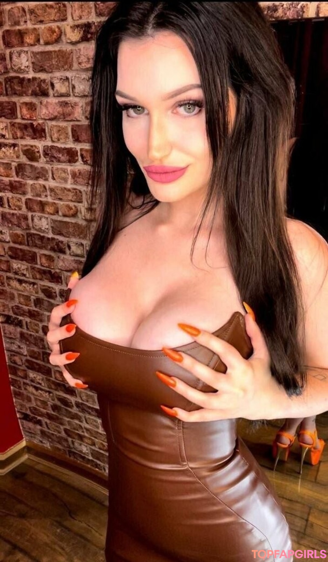 Foto desnuda filtrada de OnlyFans de Missmahleesah #3 Foto desnuda filtrada de OnlyFans de Missmahleesah #3