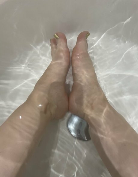 Footsiewithkitty