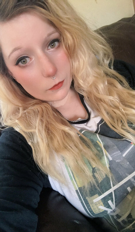Hollynicolebtch