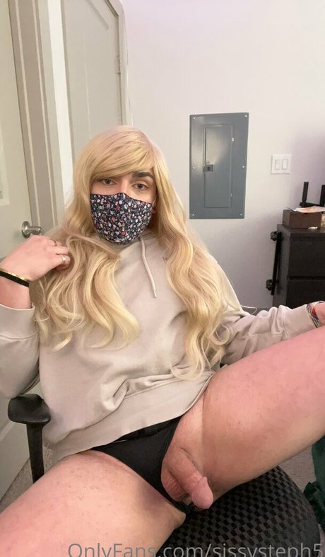 Sissysteph5