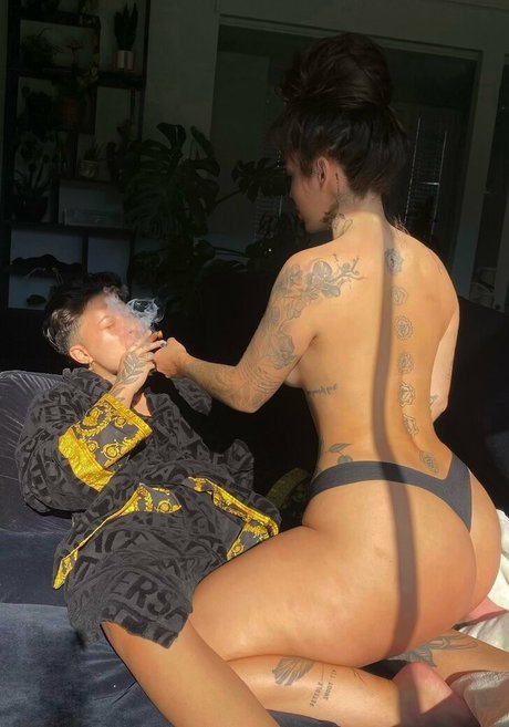 Foto desnuda filtrada de OnlyFans de Mamacito