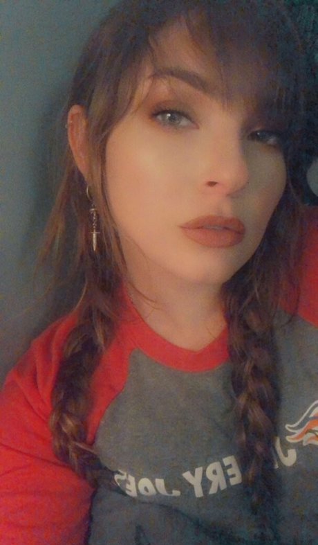 Foto desnuda filtrada de OnlyFans de Lucyshilohcam