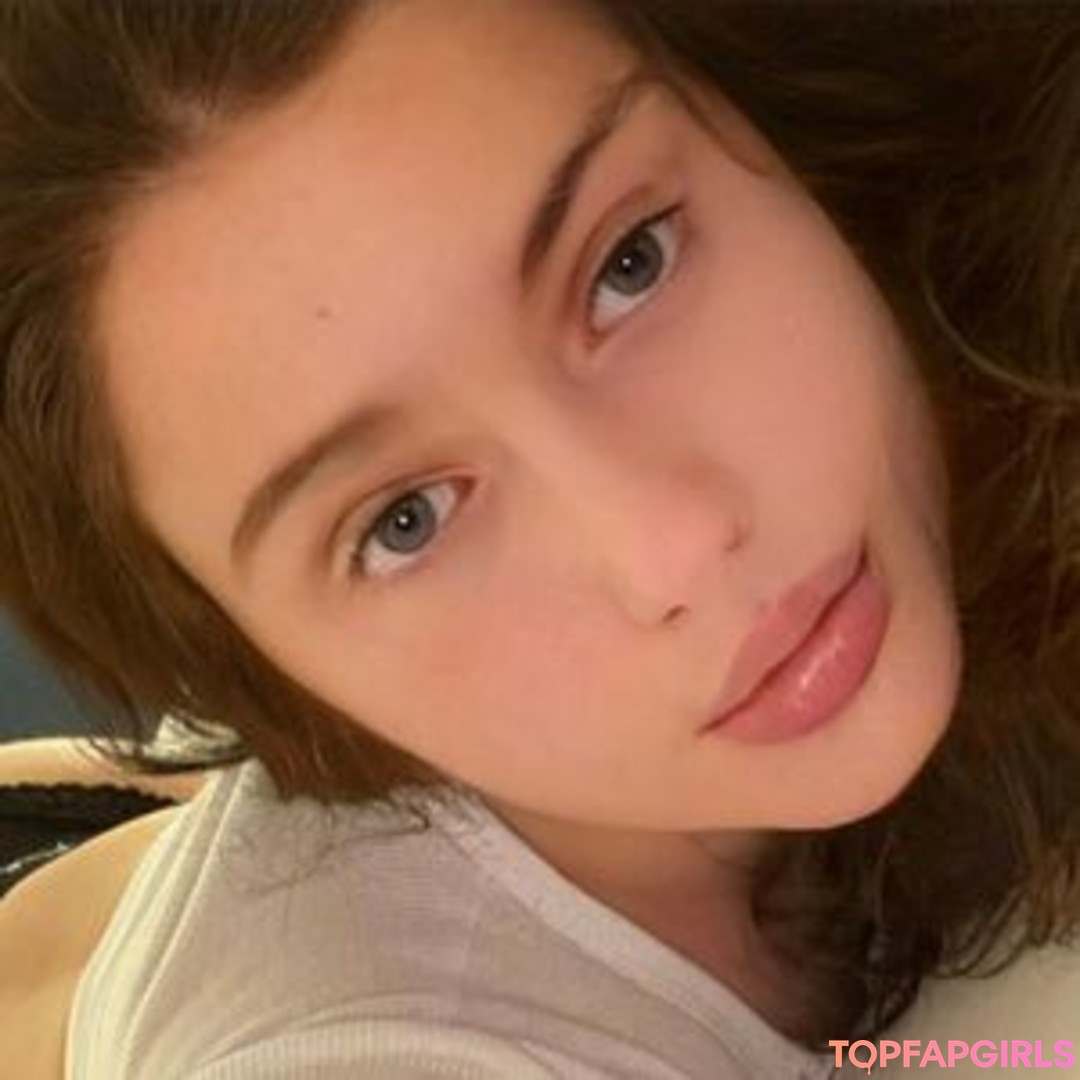 Foto desnuda filtrada de OnlyFans de Xoxojuliaa #35 Foto desnuda filtrada de OnlyFans de Xoxojuliaa #35