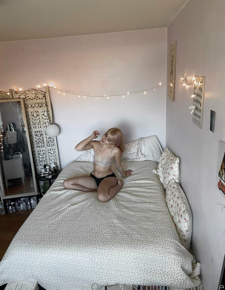 Foto desnuda filtrada de OnlyFans de Delilahraige