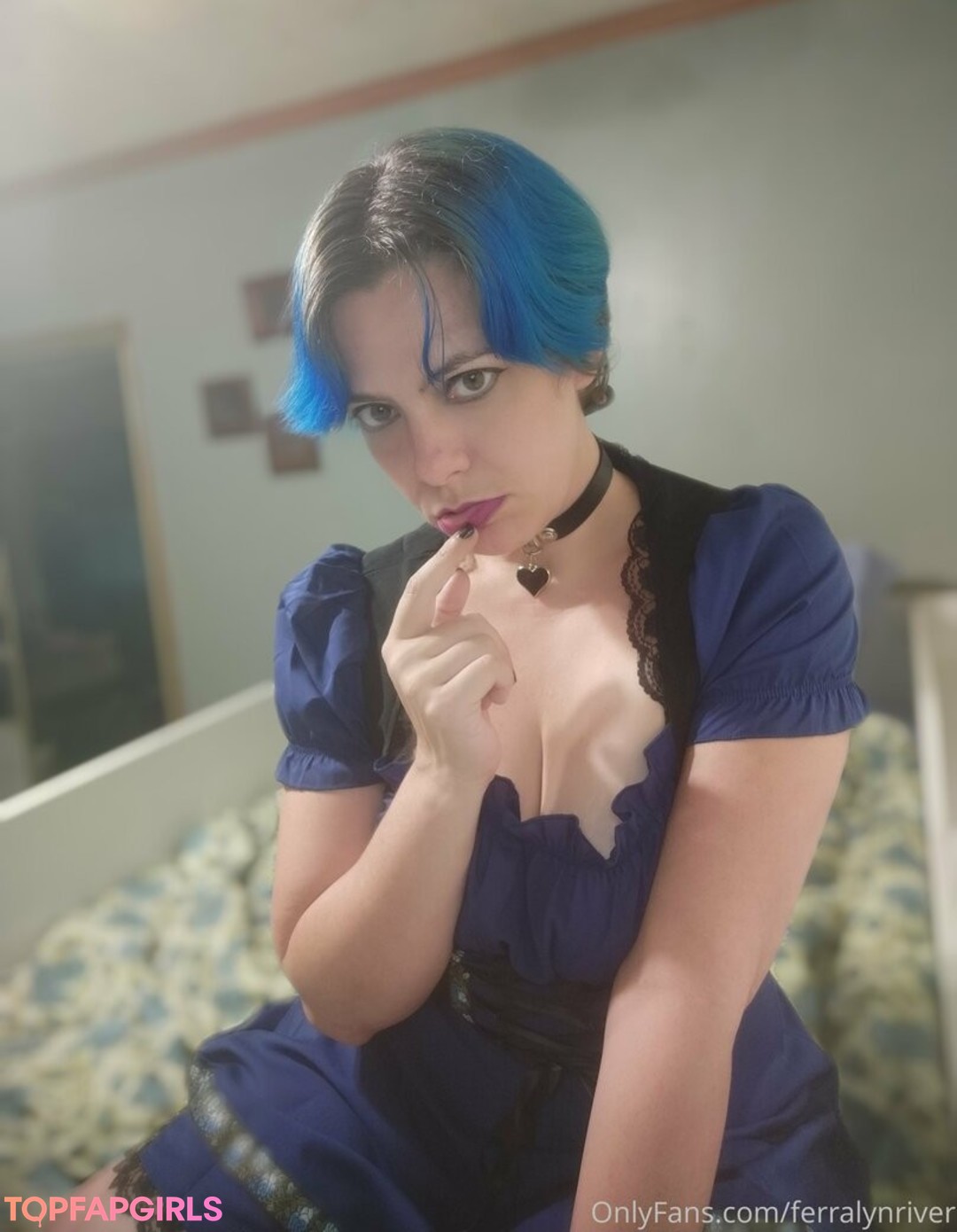 Foto desnuda filtrada de OnlyFans de Ferralynriver #201 Foto desnuda filtrada de OnlyFans de Ferralynriver #201