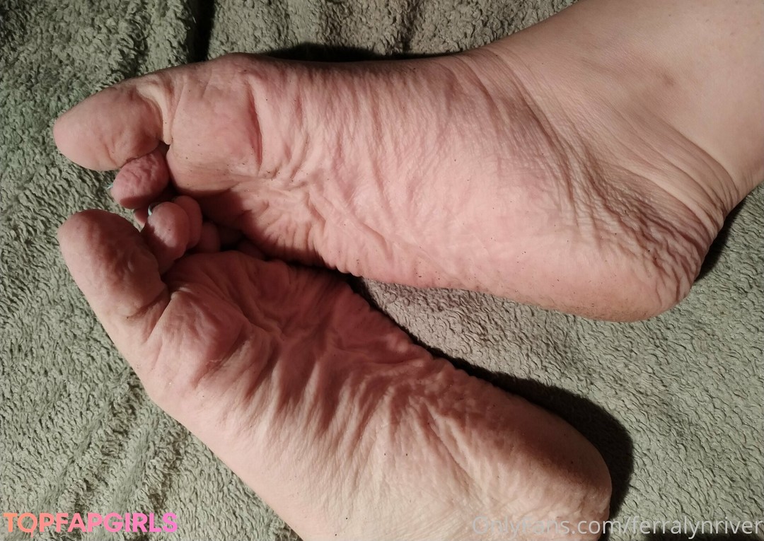 Foto desnuda filtrada de OnlyFans de Ferralynriver #46 Foto desnuda filtrada de OnlyFans de Ferralynriver #46