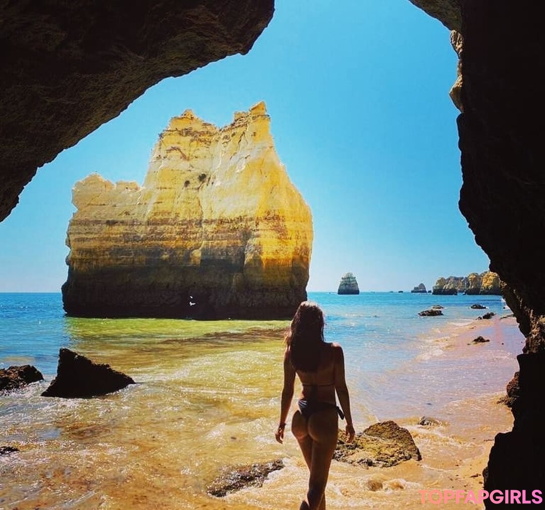 Foto desnuda filtrada de OnlyFans de Lara Moreno #86 Foto desnuda filtrada de OnlyFans de Lara Moreno #86