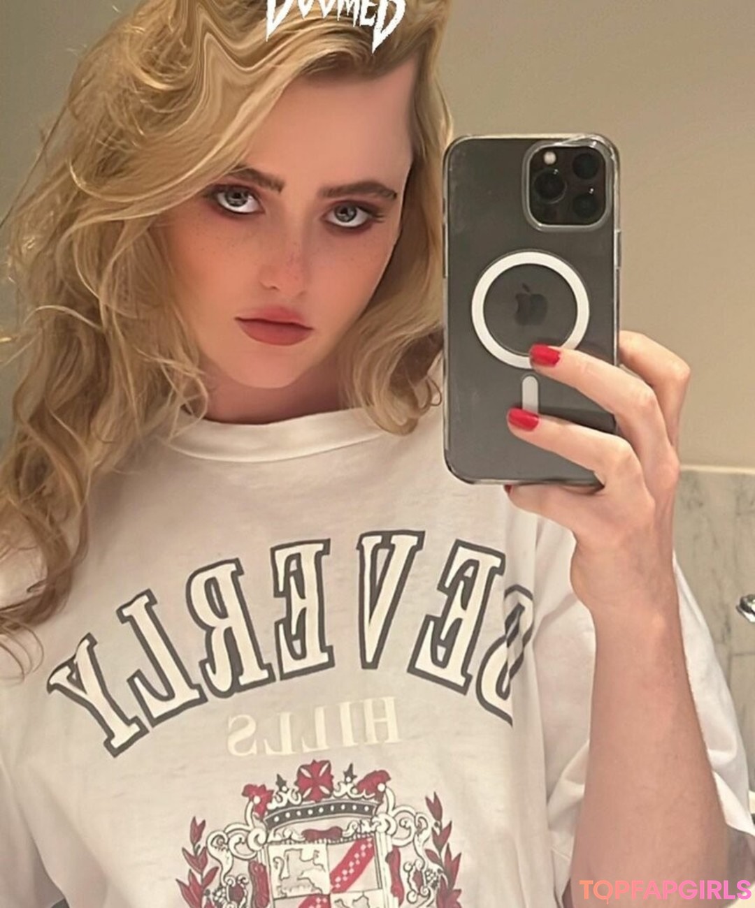 Foto desnuda filtrada de OnlyFans de Kathryn Newton #12 Foto desnuda filtrada de OnlyFans de Kathryn Newton #12