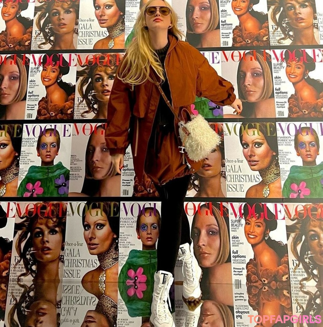 Foto desnuda filtrada de OnlyFans de Kathryn Newton #20 Foto desnuda filtrada de OnlyFans de Kathryn Newton #20