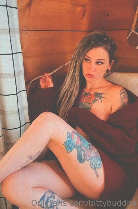 Foto desnuda filtrada de OnlyFans de Bittybuddha